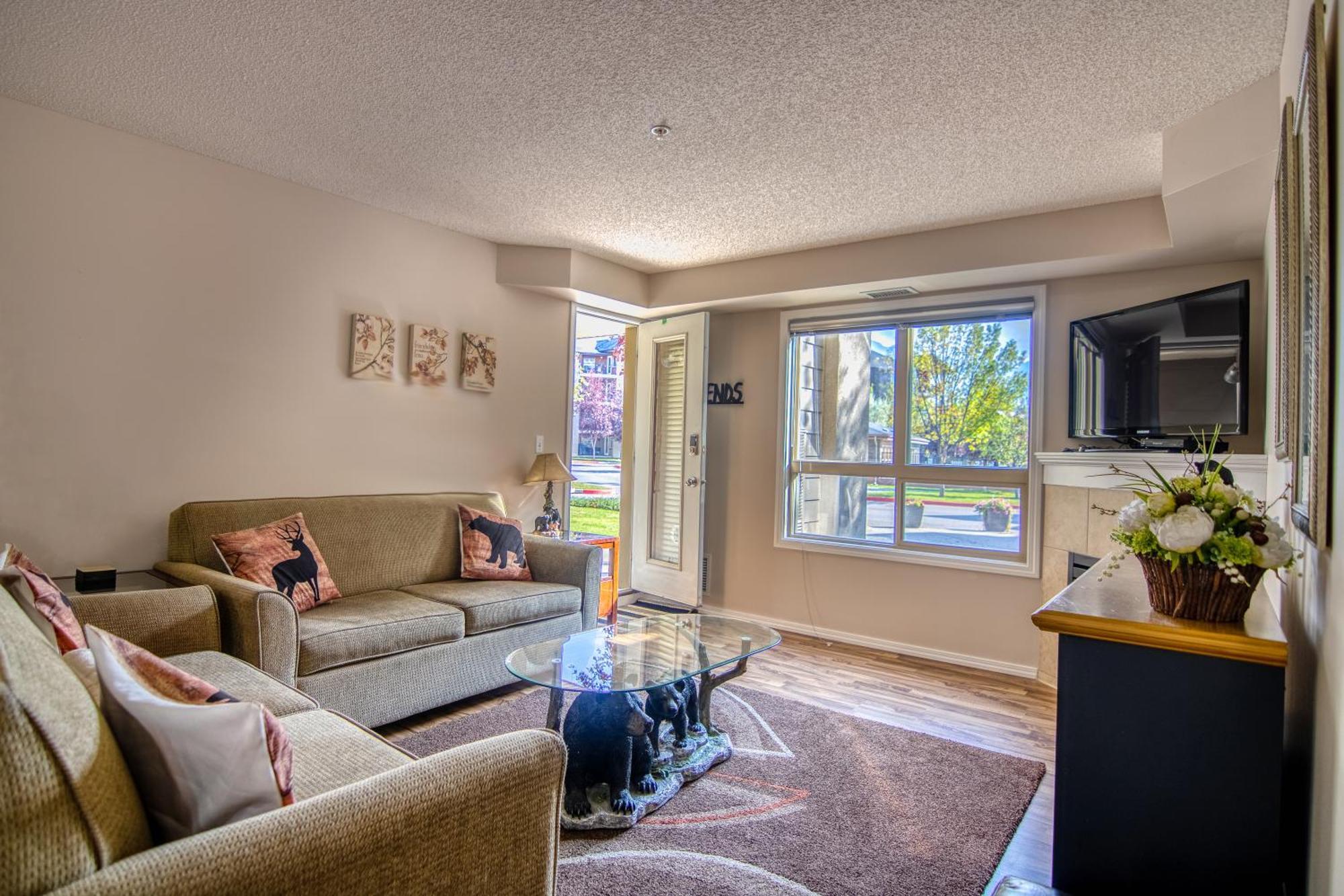 Mountain Getaway Condo - 5 Min Walk To The Beach! 因弗米尔 外观 照片